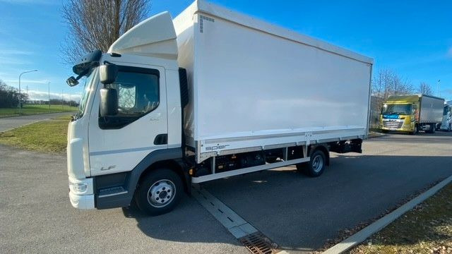 DAF LF 210 8t Pritsche-Plane LBW Tageszulassung DAF FA LF 210 08t Spier Pritsche-Plane - Kapellbil: bilde 1 DAF LF 210 8t Pritsche-Plane LBW Tageszulassung DAF FA LF 210 08t Spier Pritsche-Plane - Kapellbil: bilde 1