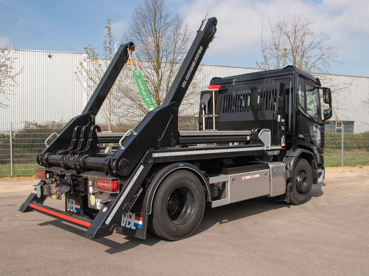 DAF XD 410 FA Absetzkipper DAF XD 410 FA Absetzkipper - Liftdumper lastebil: bilde 2 DAF XD 410 FA Absetzkipper DAF XD 410 FA Absetzkipper - Liftdumper lastebil: bilde 2