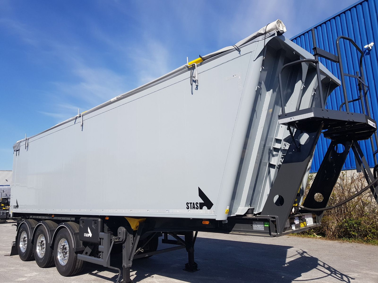 Stas agroSTAR 47,6 cbm Kippsattelauflieger Stas agroSTAR 47,6 cbm Kippsattelauflieger - Tippsemi: bilde 2 Stas agroSTAR 47,6 cbm Kippsattelauflieger Stas agroSTAR 47,6 cbm Kippsattelauflieger - Tippsemi: bilde 2