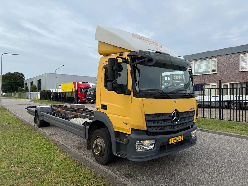Mercedes-Benz Atego 1318 L - Chassis lastebil: bilde 1 Mercedes-Benz Atego 1318 L - Chassis lastebil: bilde 1