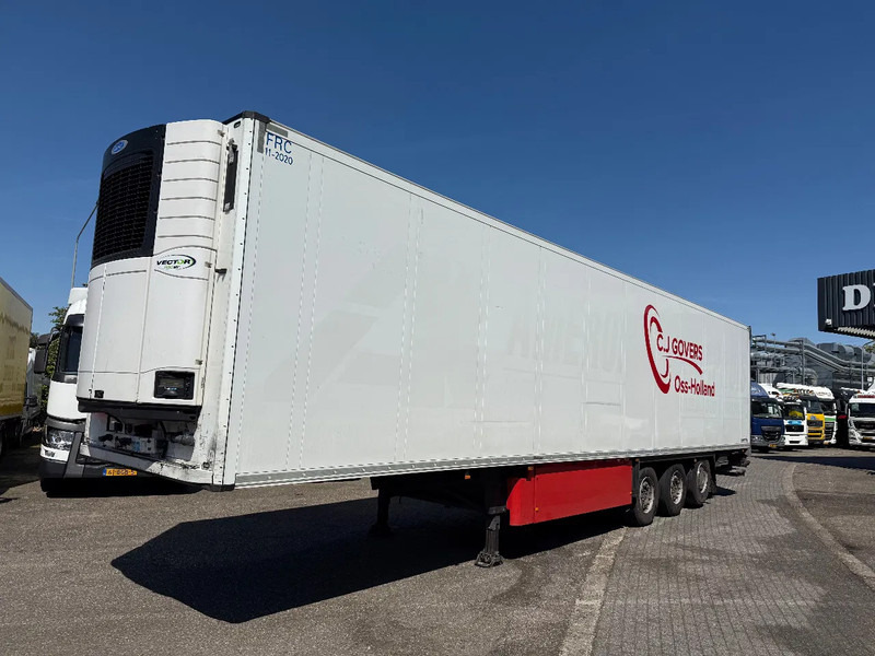 Schmitz Cargobull scb*s38 2015 carrier 1950 MT - Kjølesemi: bilde 1 Schmitz Cargobull scb*s38 2015 carrier 1950 MT - Kjølesemi: bilde 1