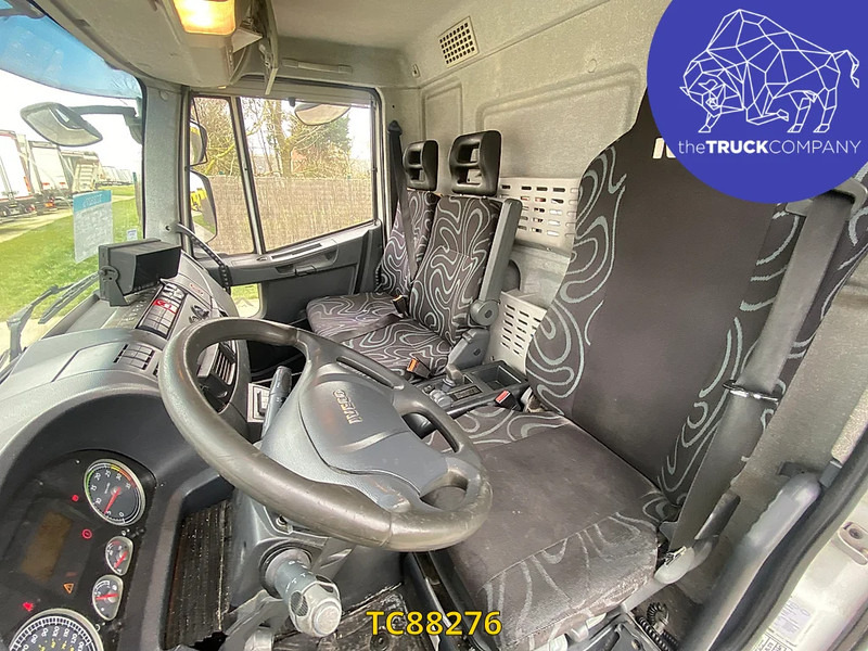 Iveco EuroCargo 120 E22 - Lastebil med kjøl: bilde 4 Iveco EuroCargo 120 E22 - Lastebil med kjøl: bilde 4
