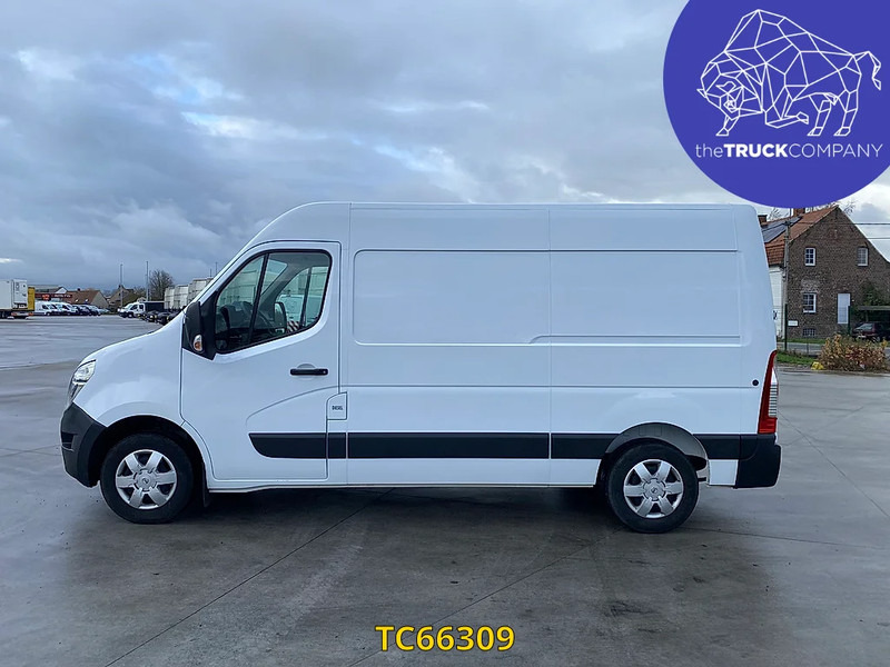 Nissan Interstar 130.35 L2H2 - Små varebil: bilde 2 Nissan Interstar 130.35 L2H2 - Små varebil: bilde 2