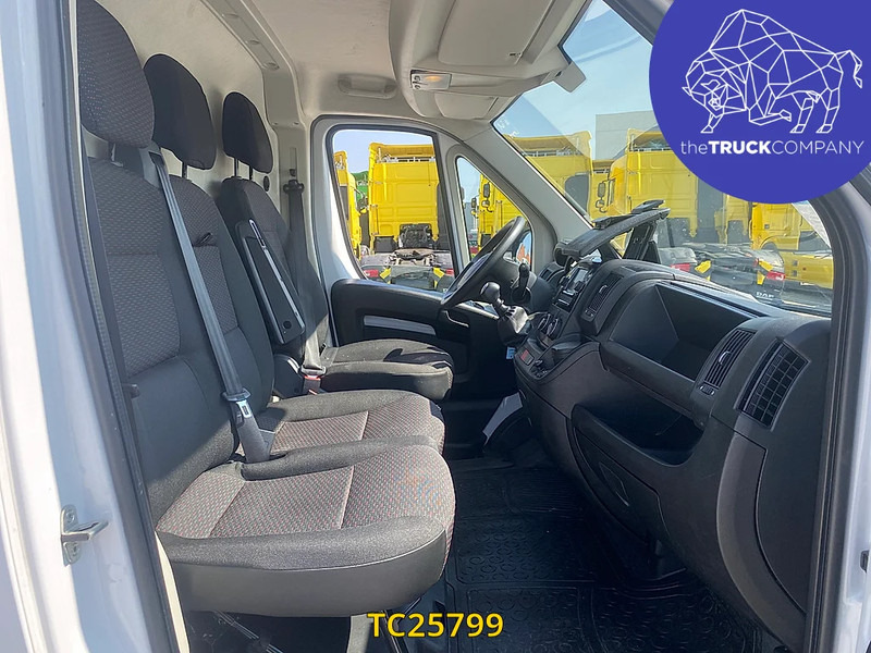 Opel Movano - Kassebil: bilde 5 Opel Movano - Kassebil: bilde 5