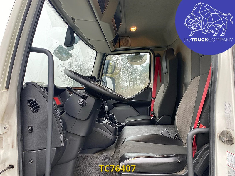 Lastebil med kjøl Renault D 210: bilde 18