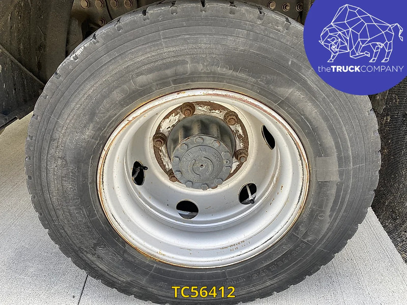 Renault D 240 - Lastebil med kjøl: bilde 4 Renault D 240 - Lastebil med kjøl: bilde 4