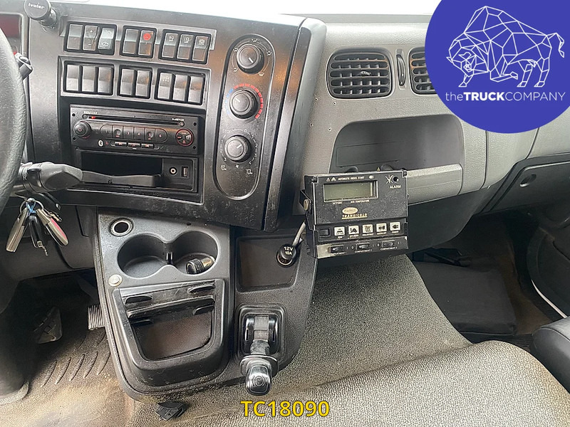 Renault D 240 - Lastebil med kjøl: bilde 4 Renault D 240 - Lastebil med kjøl: bilde 4