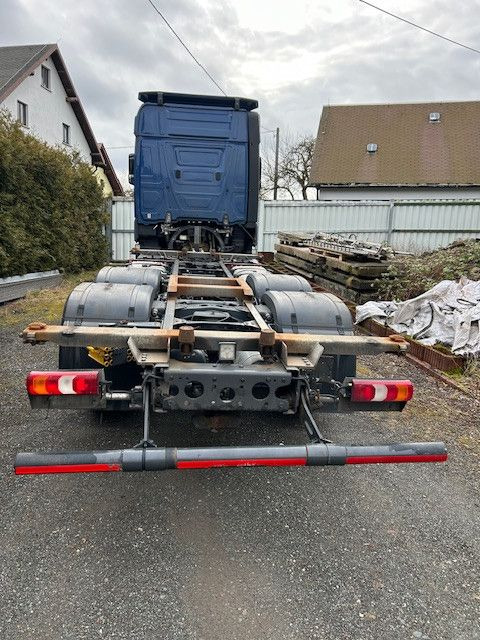 Mercedes-Benz 2548 - Container-transport/ Vekselflak lastebil: bilde 4 Mercedes-Benz 2548 - Container-transport/ Vekselflak lastebil: bilde 4