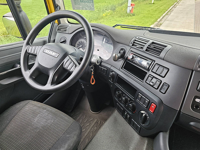 Lastebil med kjøl DAF CF 220 CARRIER LIFT DOORS: bilde 8