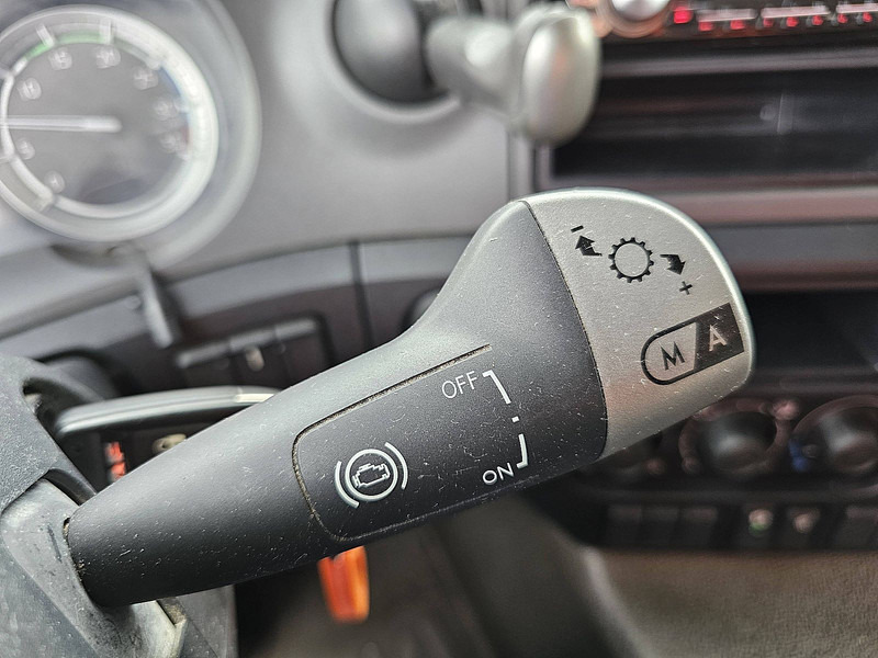 Lastebil med kjøl DAF CF 220 CARRIER LIFT DOORS: bilde 10