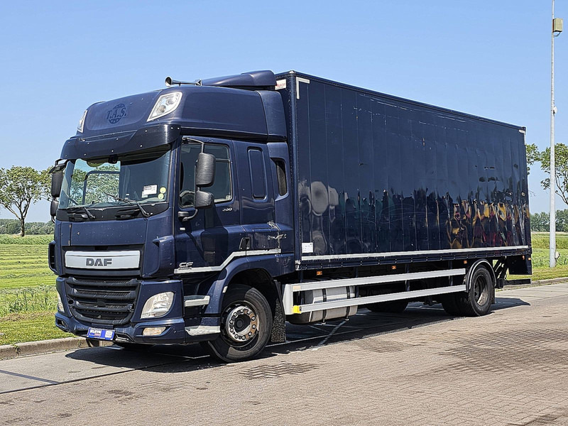 DAF CF 260 RIGHT SIDE CURTAINS - Kapellbil: bilde 2 DAF CF 260 RIGHT SIDE CURTAINS - Kapellbil: bilde 2