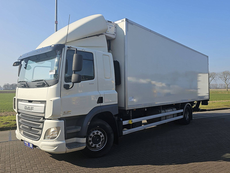 DAF CF 330 - Lastebil med kjøl: bilde 2 DAF CF 330 - Lastebil med kjøl: bilde 2