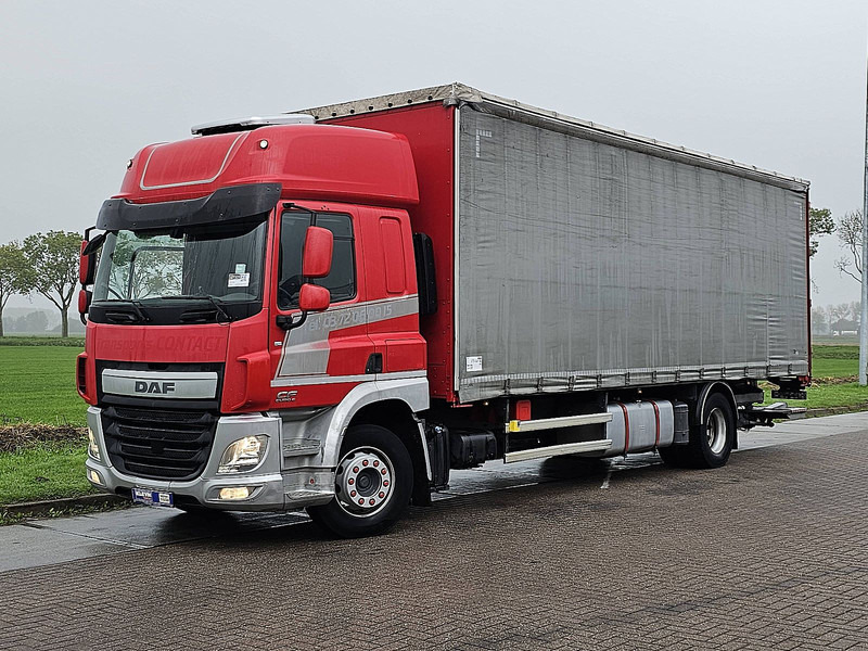 DAF CF 400 - Kapellbil: bilde 2 DAF CF 400 - Kapellbil: bilde 2