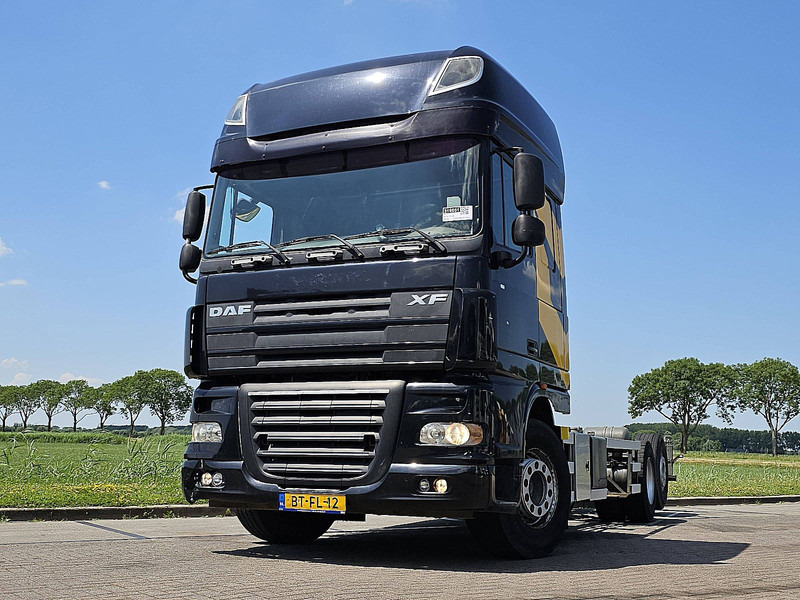 DAF XF 105.460 SSC 6X2 FAS MANUAL - Chassis lastebil: bilde 1 DAF XF 105.460 SSC 6X2 FAS MANUAL - Chassis lastebil: bilde 1