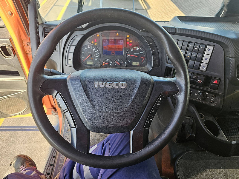Iveco AD260S46 STRALIS MACHNINE TR. + CRANE - Transporter lastebil, Kranbil: bilde 2 Iveco AD260S46 STRALIS MACHNINE TR. + CRANE - Transporter lastebil, Kranbil: bilde 2