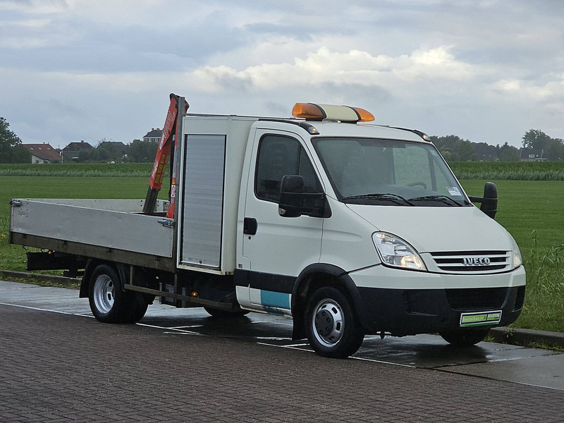Iveco Daily 40C15 XL FASSI laadkraan - Varebil med plan: bilde 5 Iveco Daily 40C15 XL FASSI laadkraan - Varebil med plan: bilde 5