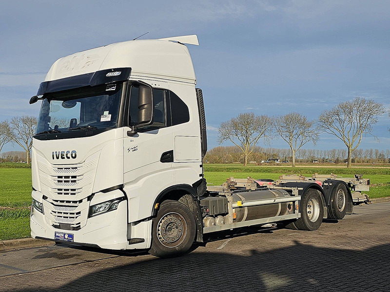 Iveco S-WAY AS260S46 6x2*4 LNG GAS - Container-transport/ Vekselflak lastebil: bilde 2 Iveco S-WAY AS260S46 6x2*4 LNG GAS - Container-transport/ Vekselflak lastebil: bilde 2