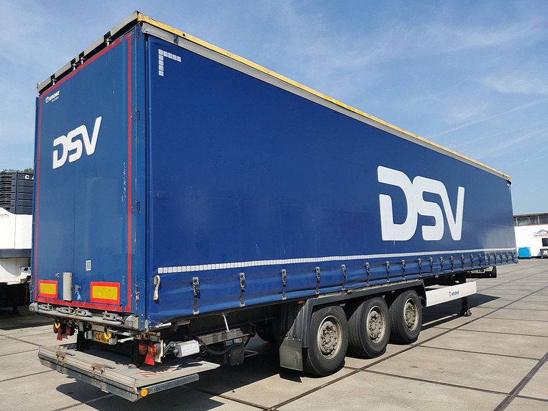 Krone SDP 02 BÄR 2 TONS TAILLIFT - Gardintrailer: bilde 2 Krone SDP 02 BÄR 2 TONS TAILLIFT - Gardintrailer: bilde 2