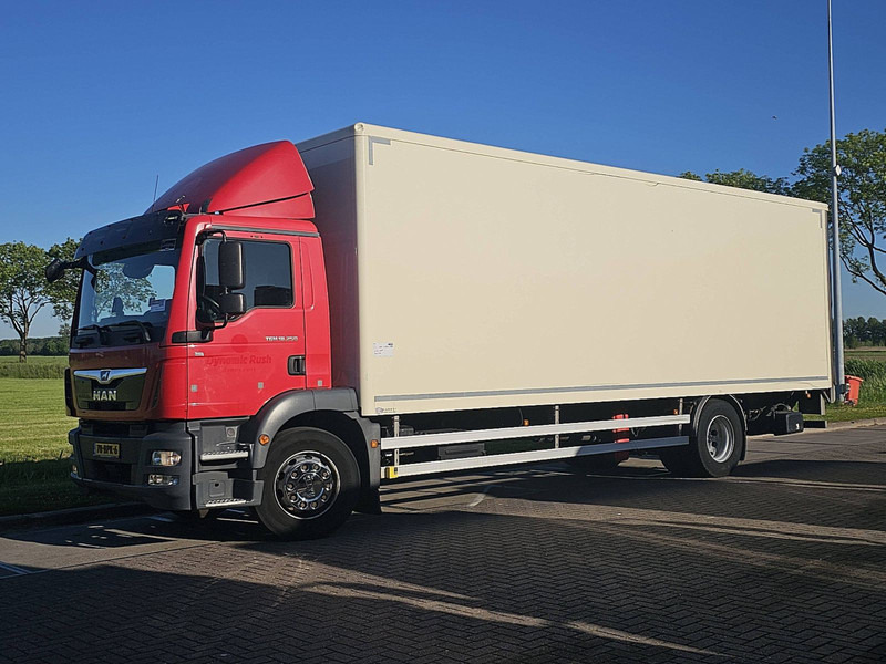 MAN 18.250 TGM BOX L 8.48 LIFT 2.5T - Skapbil: bilde 2 MAN 18.250 TGM BOX L 8.48 LIFT 2.5T - Skapbil: bilde 2