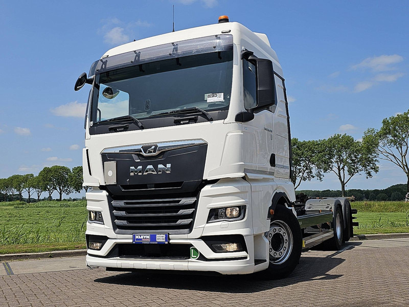 MAN 26.470 TGX TG3 6X2-4 STEERAXLE - Container-transport/ Vekselflak lastebil: bilde 1 MAN 26.470 TGX TG3 6X2-4 STEERAXLE - Container-transport/ Vekselflak lastebil: bilde 1