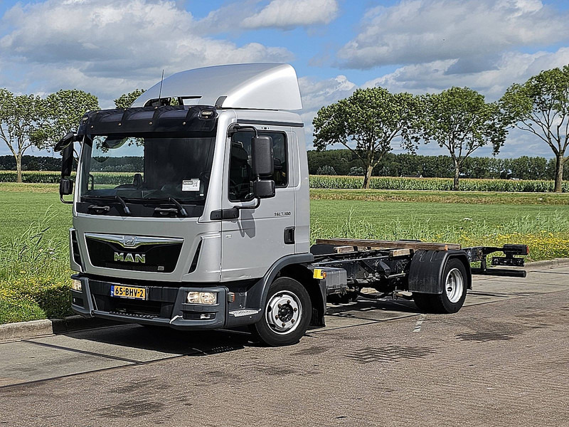 MAN 7.180 TGL BL AIRCO WB 360 - Chassis lastebil: bilde 2 MAN 7.180 TGL BL AIRCO WB 360 - Chassis lastebil: bilde 2