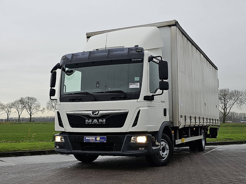 MAN 8.220 TGL AIRCO LIFT BOX 7.1M - Kapellbil: bilde 1 MAN 8.220 TGL AIRCO LIFT BOX 7.1M - Kapellbil: bilde 1