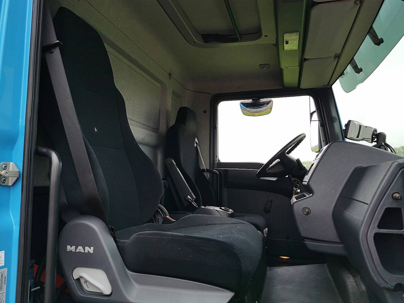 Interior photo 1: Skapbil, Elektrisk lastebil MAN EMOSS E-TRUCK 160KWH ELECTRIC