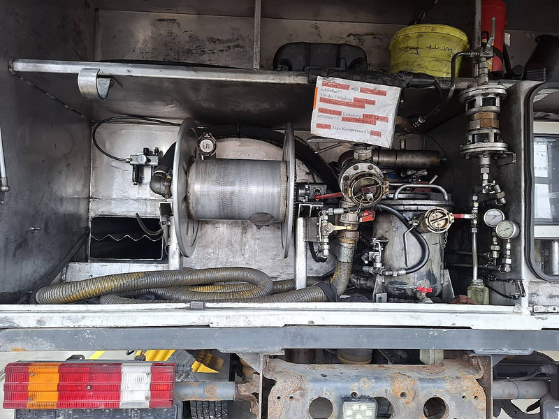 Tankbil Mercedes-Benz AXOR 1829: bilde 14