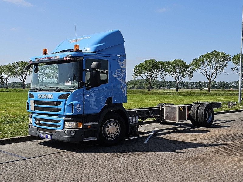 Scania P250 310TKM AIRCO WB560 - Chassis lastebil: bilde 2 Scania P250 310TKM AIRCO WB560 - Chassis lastebil: bilde 2