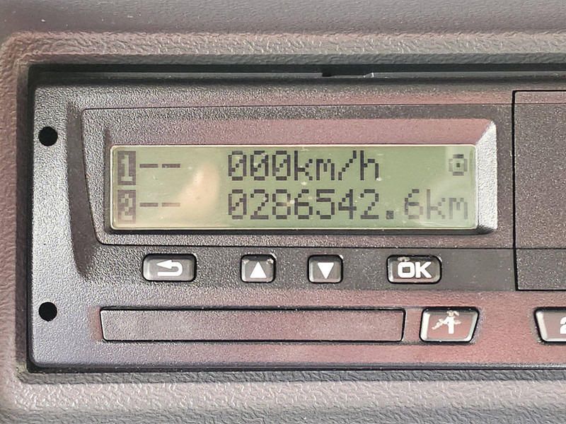 Lastebil med kjøl Scania P250 CARRIER LIFT 286TKM: bilde 9