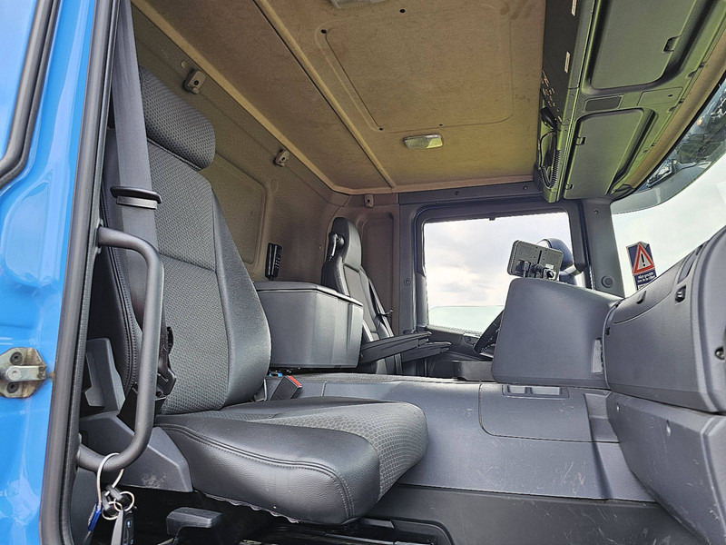 Kapellbil Scania P280 6X2*4 TAILLIFT: bilde 7