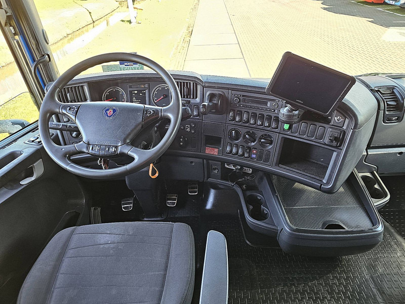 Interior photo 1: Krokbil Scania R500 V8 6X2 RETARDER