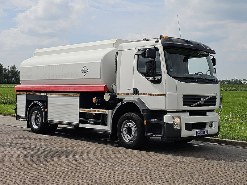 Volvo FE 260.18 - Tankbil: bilde 5 Volvo FE 260.18 - Tankbil: bilde 5