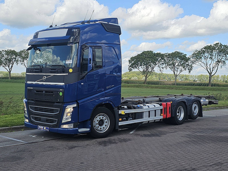 Volvo FH 540 - Container-transport/ Vekselflak lastebil: bilde 2 Volvo FH 540 - Container-transport/ Vekselflak lastebil: bilde 2
