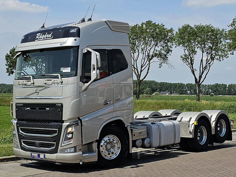 Volvo FH 750 6X2 9T FA WB 430 - Chassis lastebil: bilde 2 Volvo FH 750 6X2 9T FA WB 430 - Chassis lastebil: bilde 2
