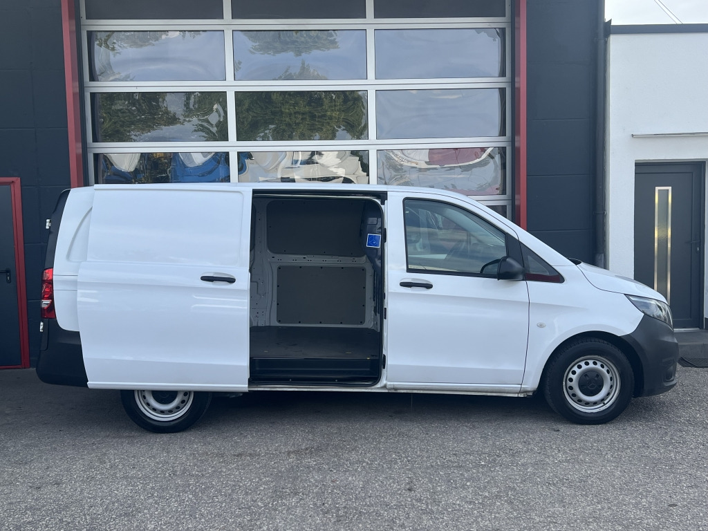 Mercedes-Benz Vito 110 CDI Lang Klima 3-Sitzer Heckflügeltüren - Små varebil: bilde 4 Mercedes-Benz Vito 110 CDI Lang Klima 3-Sitzer Heckflügeltüren - Små varebil: bilde 4
