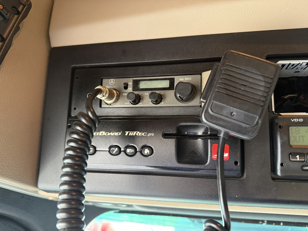 Mercedes-Benz Actros 1948 Stand+Klima Retarder NAVI ACC ALCOA - Trekkvogn: bilde 3 Mercedes-Benz Actros 1948 Stand+Klima Retarder NAVI ACC ALCOA - Trekkvogn: bilde 3