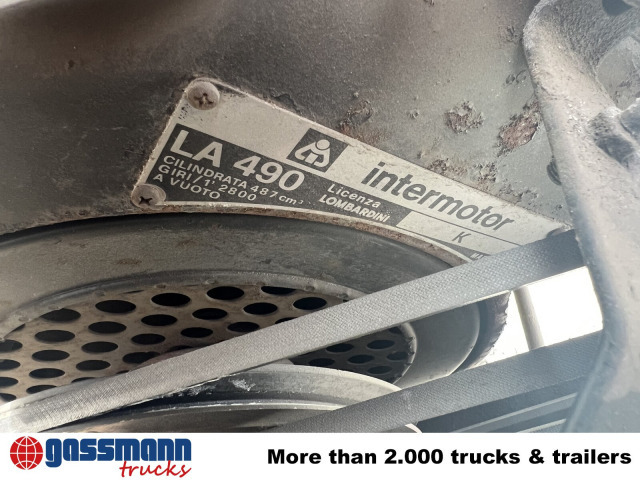 Hako V 490 mit Schneeschild und Ketten - Kommunale traktor: bilde 4 Hako V 490 mit Schneeschild und Ketten - Kommunale traktor: bilde 4