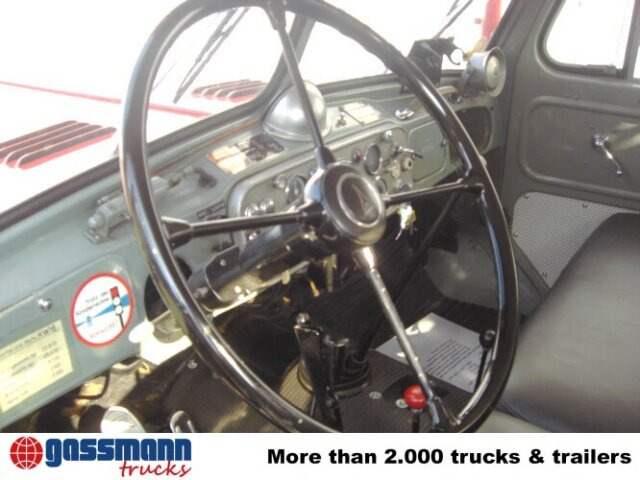 Magirus Deutz Magirus Uranus 250D 22 KW16 - Brannbil, Kranbil: bilde 2 Magirus Deutz Magirus Uranus 250D 22 KW16 - Brannbil, Kranbil: bilde 2