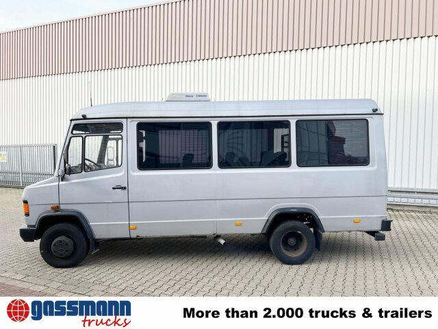 Mercedes-Benz 711 D-KA 4x2, Standklima, 11-Sitze, 2 x on stock - Skapbil: bilde 2 Mercedes-Benz 711 D-KA 4x2, Standklima, 11-Sitze, 2 x on stock - Skapbil: bilde 2