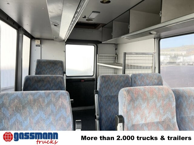 Mercedes-Benz 711 D-KA 4x2, Standklima, 11-Sitze, 2 x on stock - Minibuss, Persontransport: bilde 5 Mercedes-Benz 711 D-KA 4x2, Standklima, 11-Sitze, 2 x on stock - Minibuss, Persontransport: bilde 5