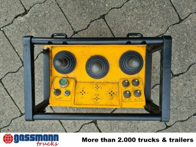 Mercedes-Benz Axor 1828 AK 4x4, Winterdienstausstattung, Kran - Tippbil, Kranbil: bilde 2 Mercedes-Benz Axor 1828 AK 4x4, Winterdienstausstattung, Kran - Tippbil, Kranbil: bilde 2