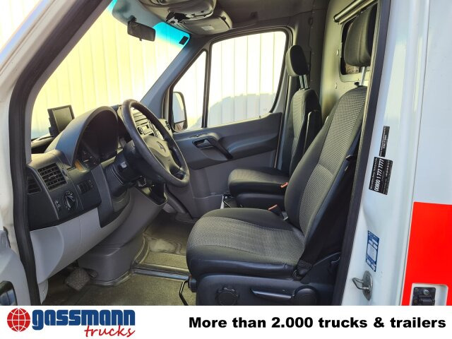 Mercedes-Benz Sprinter 316 KA 4x2, Rettungswagen - Kassebil: bilde 5 Mercedes-Benz Sprinter 316 KA 4x2, Rettungswagen - Kassebil: bilde 5