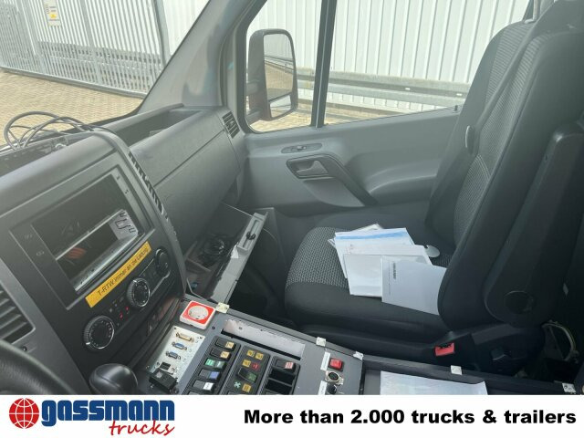 Mercedes-Benz Sprinter 516 CDI 4x2, Rettungswagen, Bi-Xenon - Kassebil: bilde 3 Mercedes-Benz Sprinter 516 CDI 4x2, Rettungswagen, Bi-Xenon - Kassebil: bilde 3