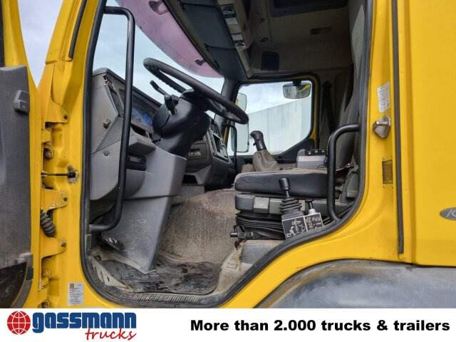 Renault Kerax 380.26 6x4, Bordmatik links - Tippbil: bilde 2 Renault Kerax 380.26 6x4, Bordmatik links - Tippbil: bilde 2