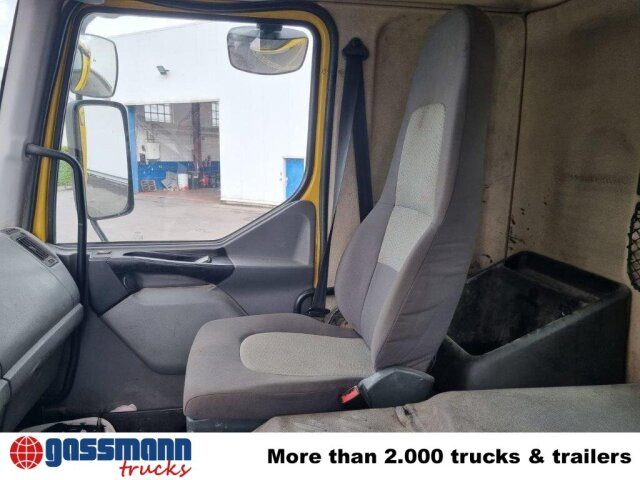 Renault Kerax 380.26 6x4, Bordmatik links - Tippbil: bilde 3 Renault Kerax 380.26 6x4, Bordmatik links - Tippbil: bilde 3