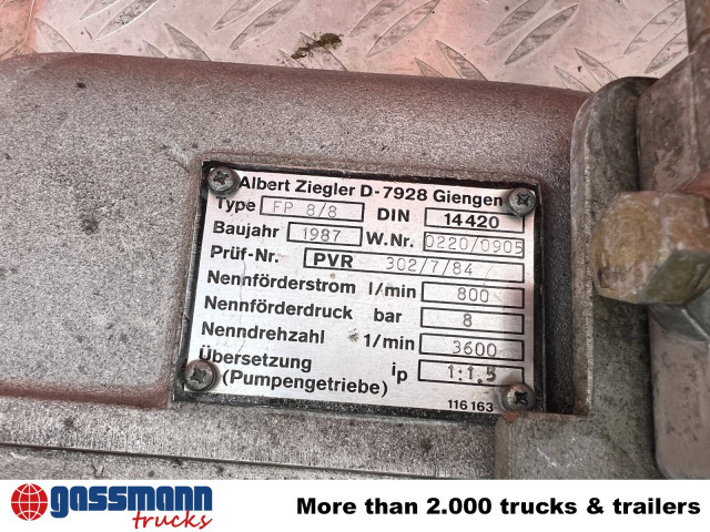 Unimog U 1300 L 4x4 Doka, LF8 - Brannbil: bilde 3 Unimog U 1300 L 4x4 Doka, LF8 - Brannbil: bilde 3