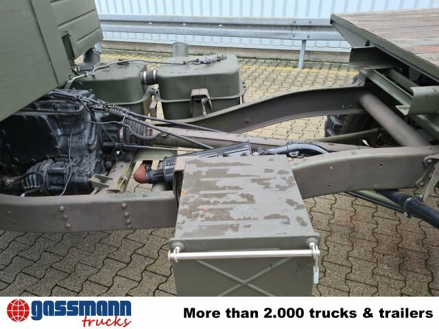 Unimog 404 4x4 S Cabrio, Benziner - Utility-/ Spesiell maskin: bilde 3 Unimog 404 4x4 S Cabrio, Benziner - Utility-/ Spesiell maskin: bilde 3