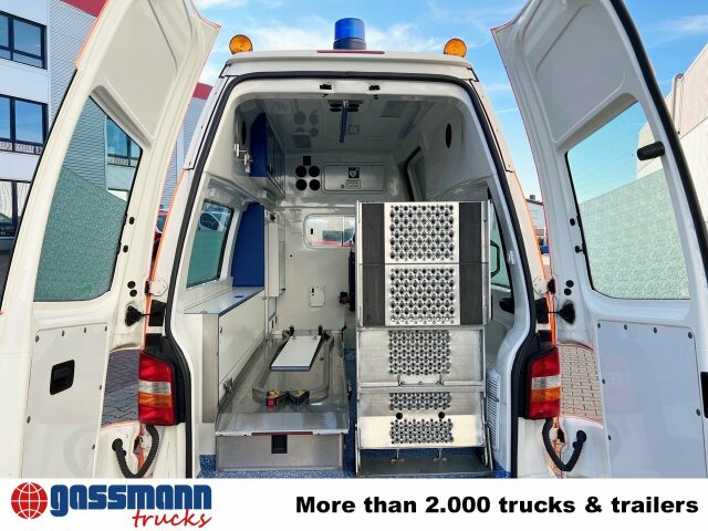 Volkswagen T5 2.5 TDI 4x2, Krankenwagen - Ambulanse: bilde 2 Volkswagen T5 2.5 TDI 4x2, Krankenwagen - Ambulanse: bilde 2