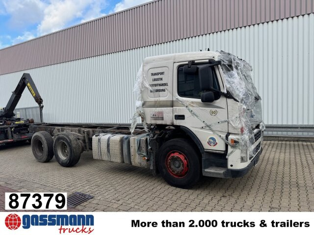 Volvo FM 380 6x4 R mit Brandschaden - Tippbil: bilde 1 Volvo FM 380 6x4 R mit Brandschaden - Tippbil: bilde 1